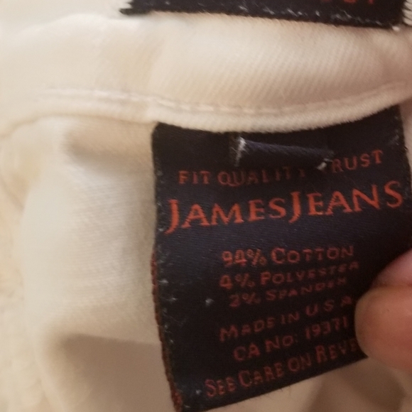 Euc ladies distressed james jeans - Picture 3 of 7